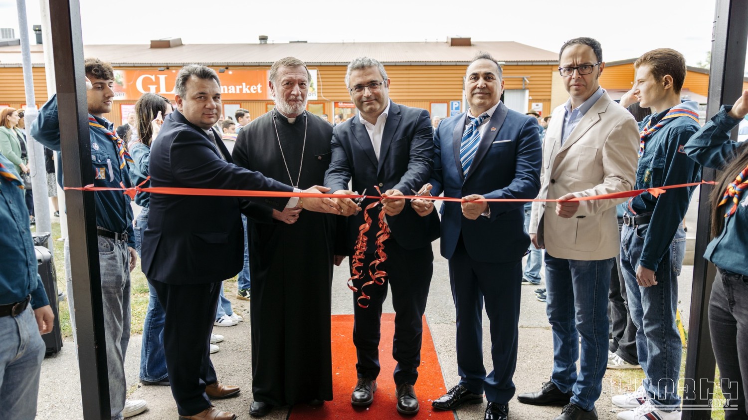 Հ.Մ.Ը.Մ.Ի ՆՈՐ ԱԿՈՒՄԲԻ ԲԱՑՈՒՄ ՎԵՍԹԵՐՈՍԻ ՄԷՋ